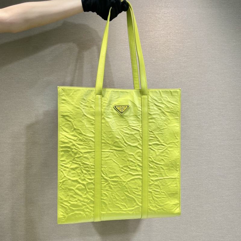 Pra*a tote bags